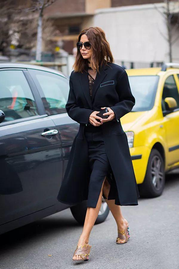 中长外套怎么穿好看又显高级,短外套时髦又显高