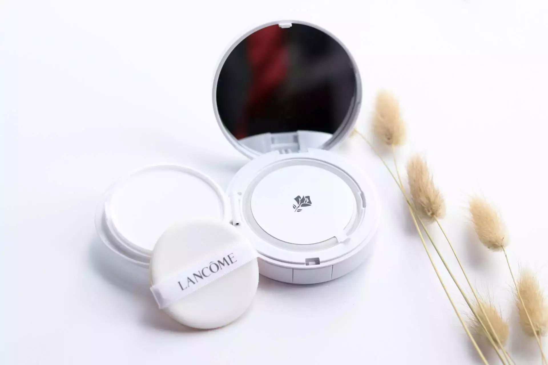 cpb贵妇粉霜好用吗,cpb和dior粉底液