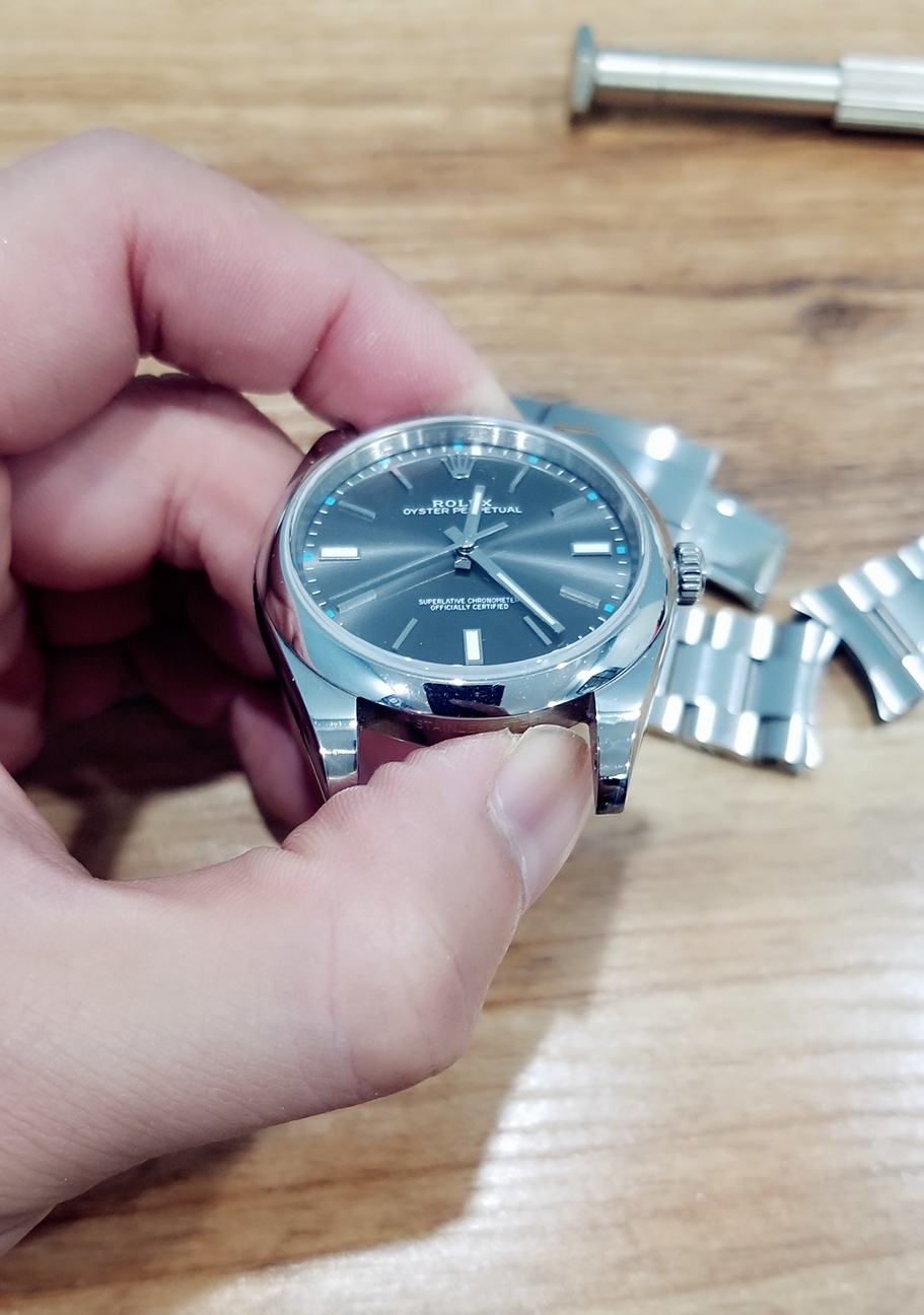 手活好就是可以为所欲为!9个工具让你的劳力士看上去更高级