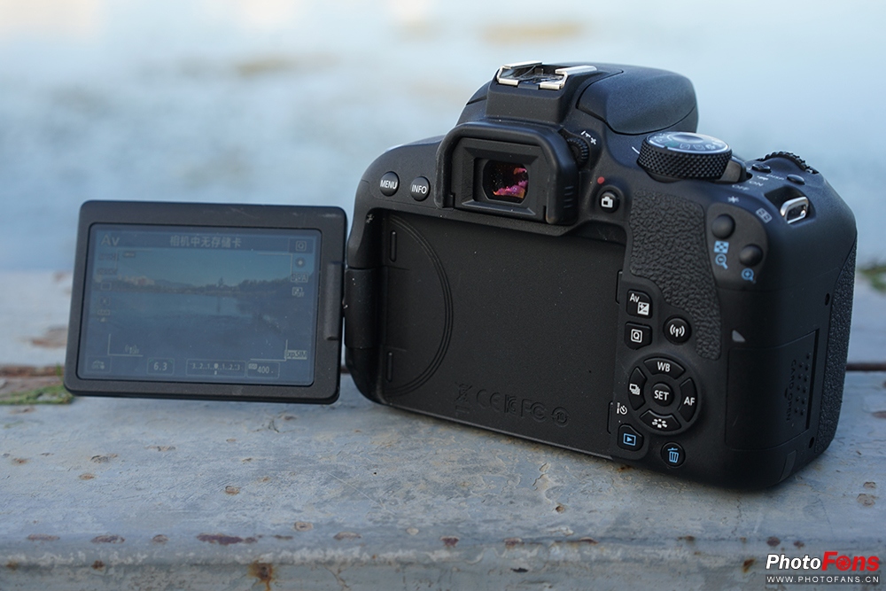 佳能eos800d摄影视频,佳能eos800d拍出来是黑白的