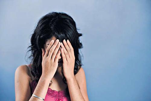 女生说放屁你该怎么回复,女生说放屁怎么高情商回复