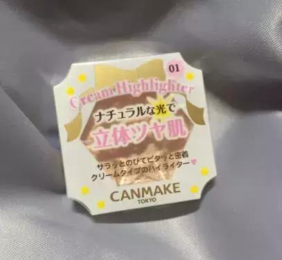 五十块钱买一个香奈儿,一万块钱香奈儿能买到啥