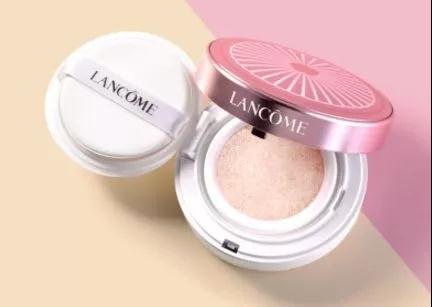 一路开挂底妆全线测评全是大实话,值得买的第一瓶大牌粉底液