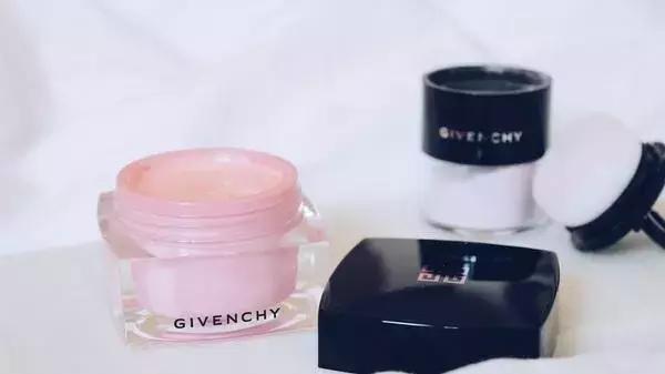 比打玻尿酸还有效！把省下的钱都做这个