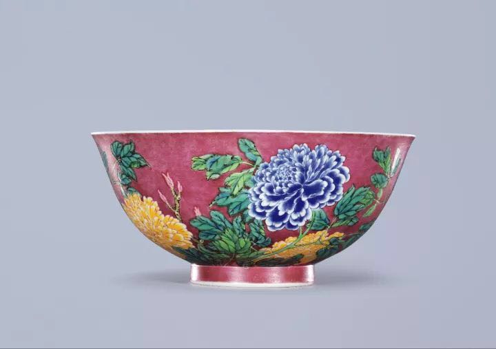 拍卖2000多万的珐琅彩,五六十年代的掐丝珐琅彩瓷器