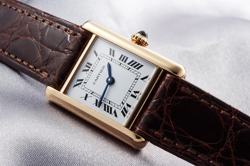 一般从专柜买的手表保修是多久 (网上买的手表不保修吗)