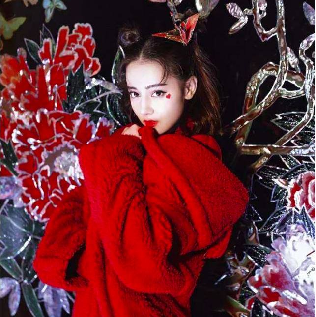 杨颖刘涛同款大衣,刘涛戚薇同台