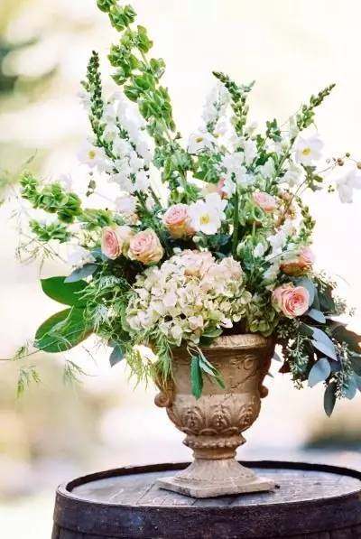 花艺插花小技巧简单,插花花艺的鉴赏与制作方法