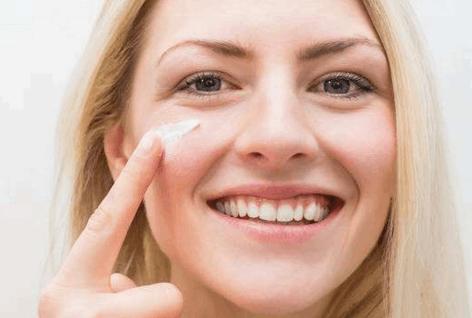 激素脸*血丝红**怎样护理？敏感肌肤5个日常保养方法