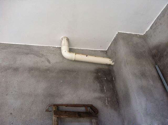 楼房下水管堵塞需要均摊吗,楼下下水管堵塞可以在楼上修吗