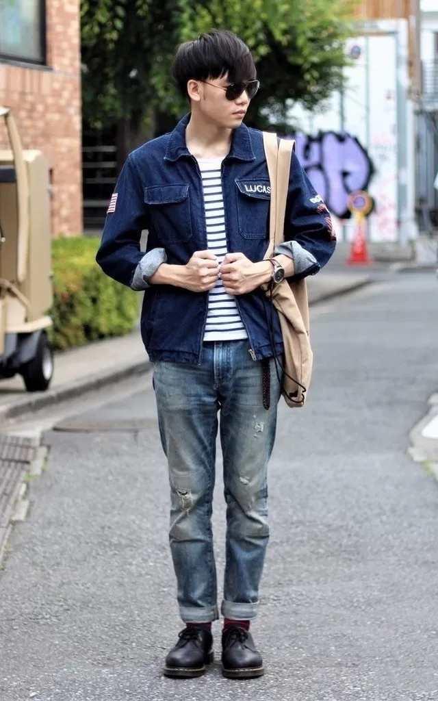 穿马丁靴的帅气男孩,穿马丁靴的男生照片