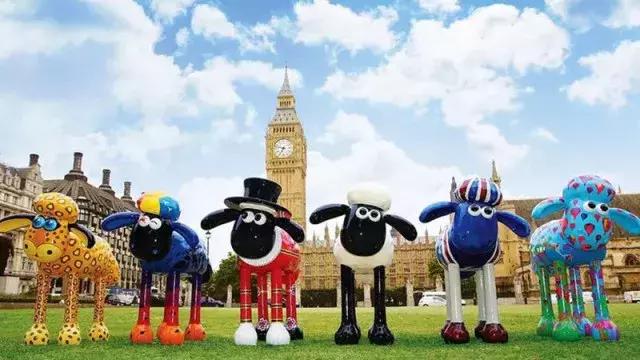 小时候玩泥巴没玩够长大了还在玩,小时候玩泥巴的人长大了