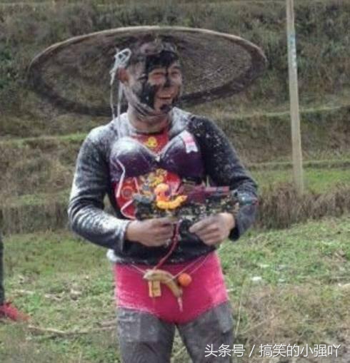 看样子真的拔不出来了，赶紧求助吧，晚了来不及了