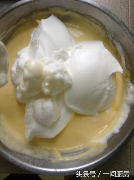 怎么用电饭锅做出蓬松柔软的蛋糕,用电饭煲做出蓬松柔软的蛋糕