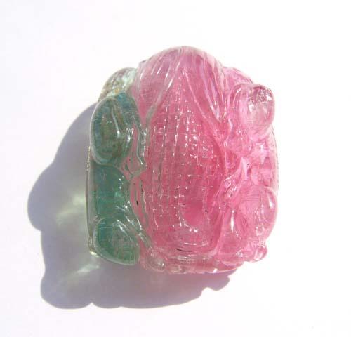 红蓝绿哪个颜色清晰,红蓝绿翡翠哪个价值最高