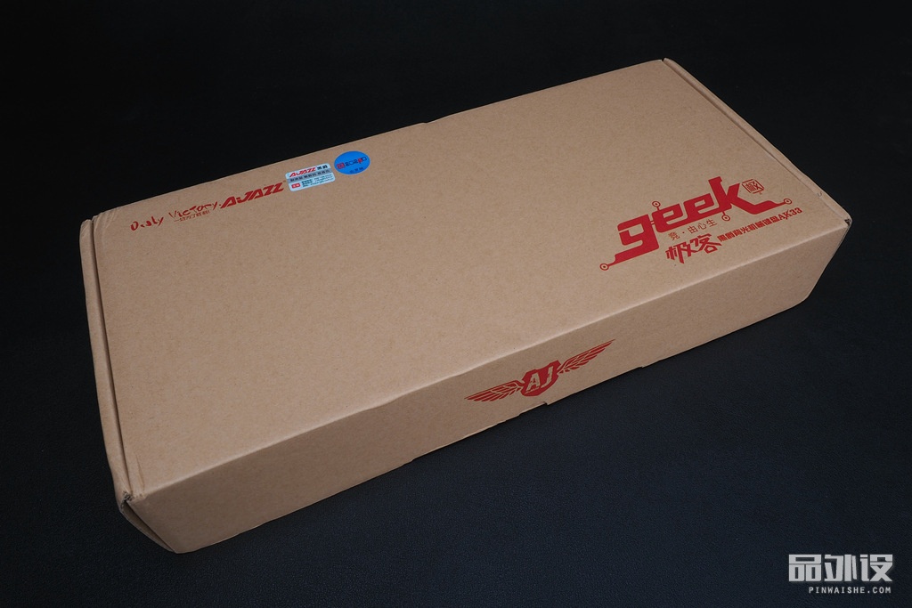 黑爵极客ak33怎么连接电脑,极氪黑爵背光键盘ak33怎么开灯