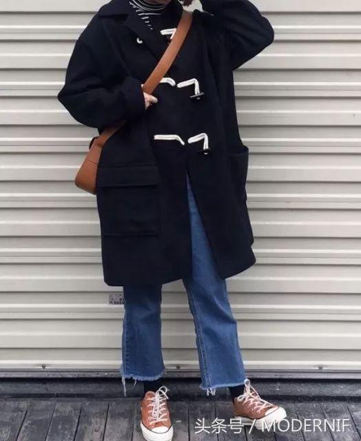 大衣的扣子怎么看上档次,大衣没有扣子怎样加扣子