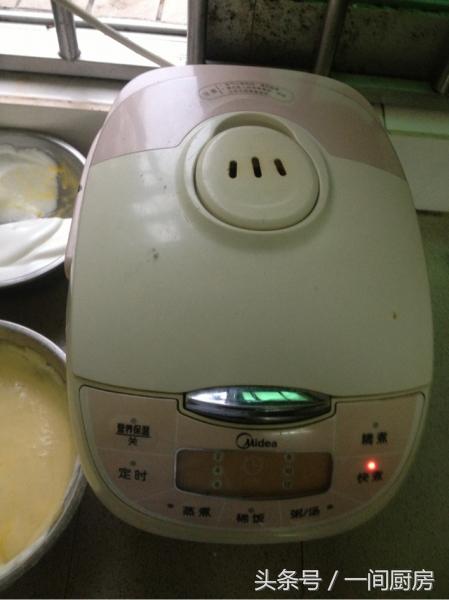 怎么用电饭锅做出蓬松柔软的蛋糕,用电饭煲做出蓬松柔软的蛋糕