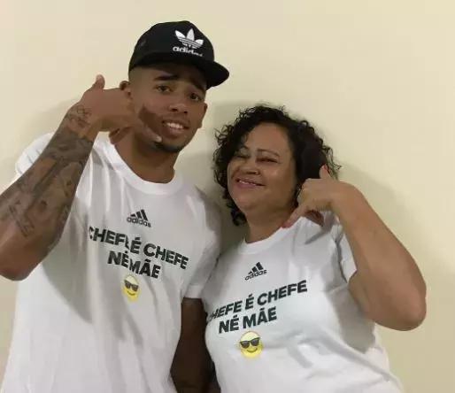 这个20岁的天才少年，会让全世界都爱上足球！