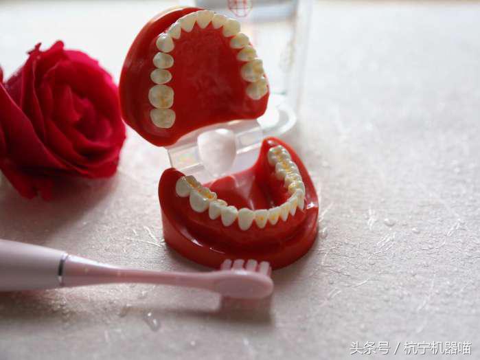 改变刷牙方式?只要一支OcleanOne智能牙刷就可以了