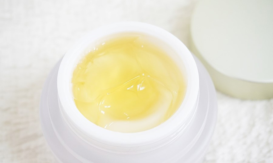 韩国露怡斯软玉祛痘面霜怎么样,韩国九朵云马油面霜的功效与作用