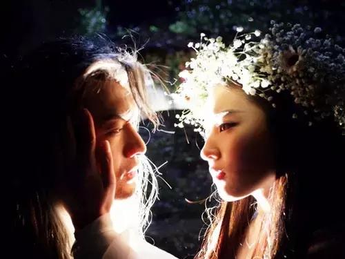 你若不懂情与爱，愿君读金庸武侠！