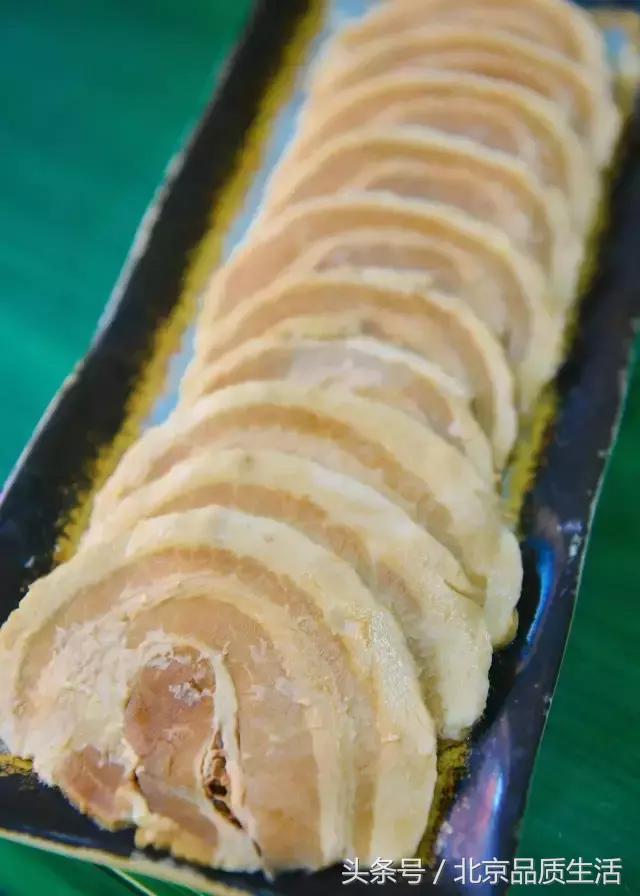 火爆南锣的食肉兽小馆搬到三里屯啦！排到天荒地老也要吃到！