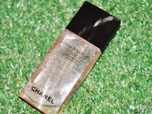 口碑最好的10种高级护肤水,雅诗兰黛和海蓝之谜哪个护肤水好