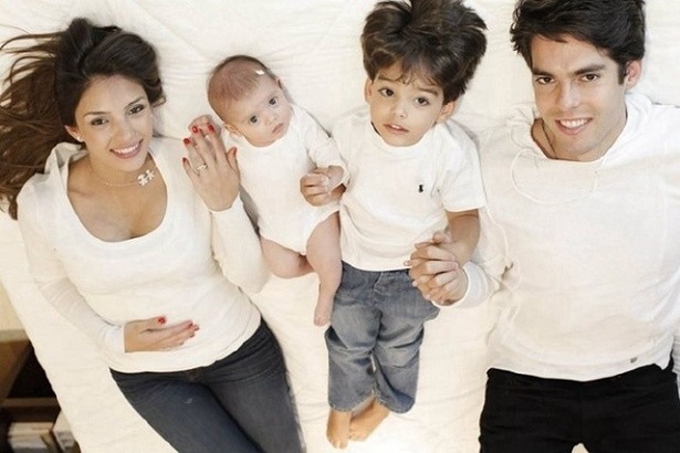 足球初恋卡卡退役视频,足球初恋罗纳尔多