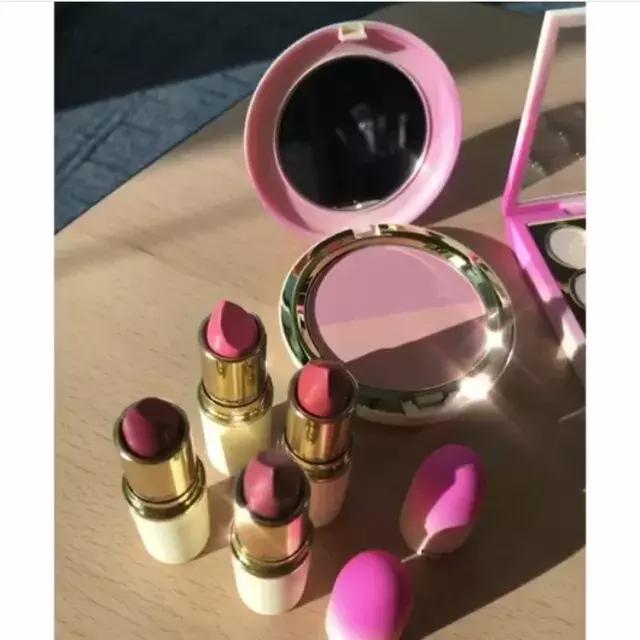 纪梵希搞婚庆，MAC卖寿桃？外国大牌到底对我们的春节有什么误解