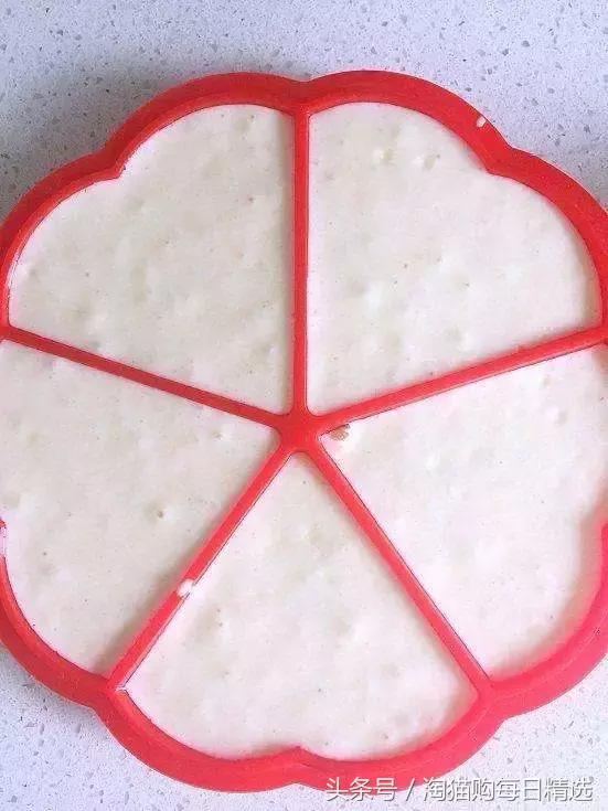 好看又好吃又简单的华夫饼做法,华夫饼加点料香酥软糯又美味