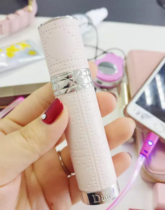 圣诞小分享——女生包包里的小东西