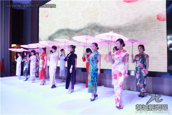 格林童话活动,格林童话幼儿园六一文艺汇演视频