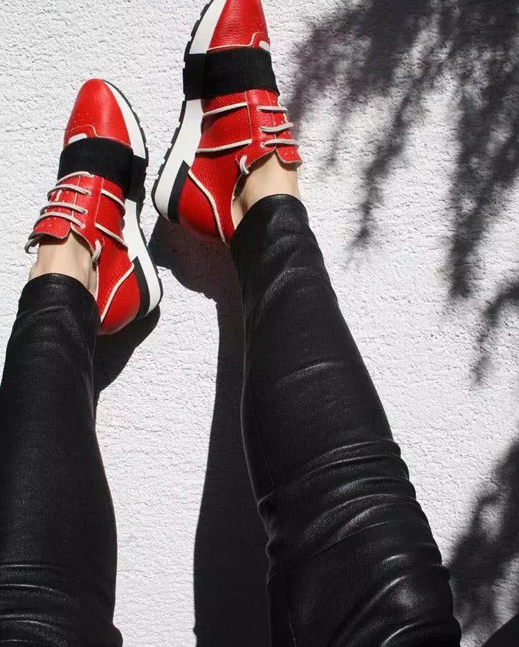 今年有这十双鞋中的任何一双，都可以大言不惭地说：我顶潮！