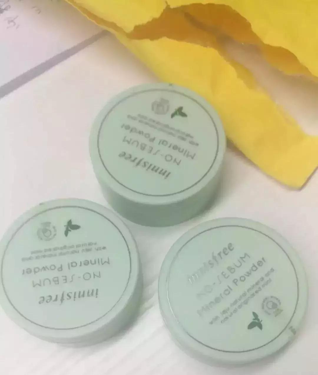 探探上划到了一个卖散粉的富二代帅哥,花痴记者买了几盒发现……