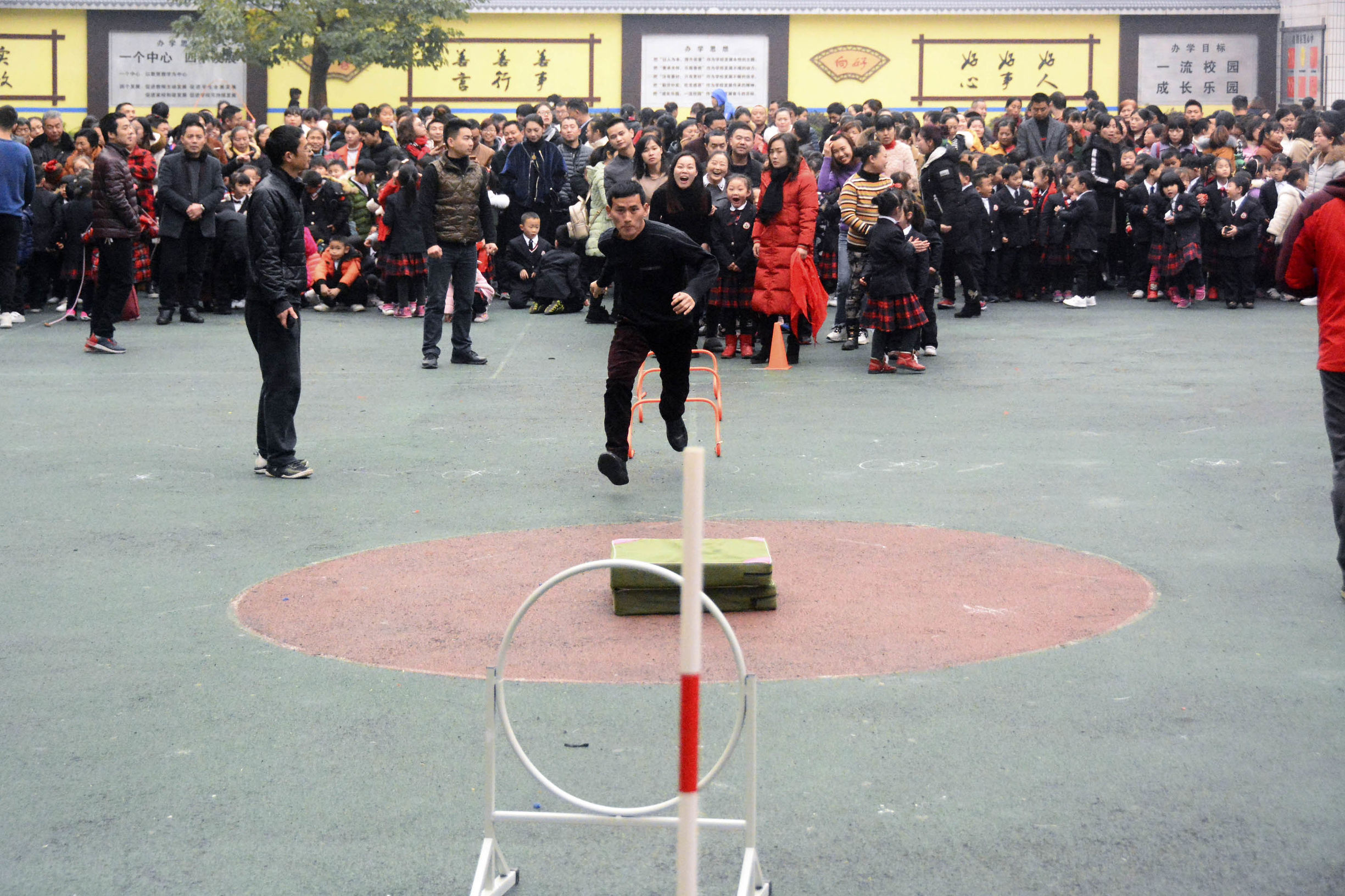 冬季亲子运动会游戏大班,巴州三中运动会