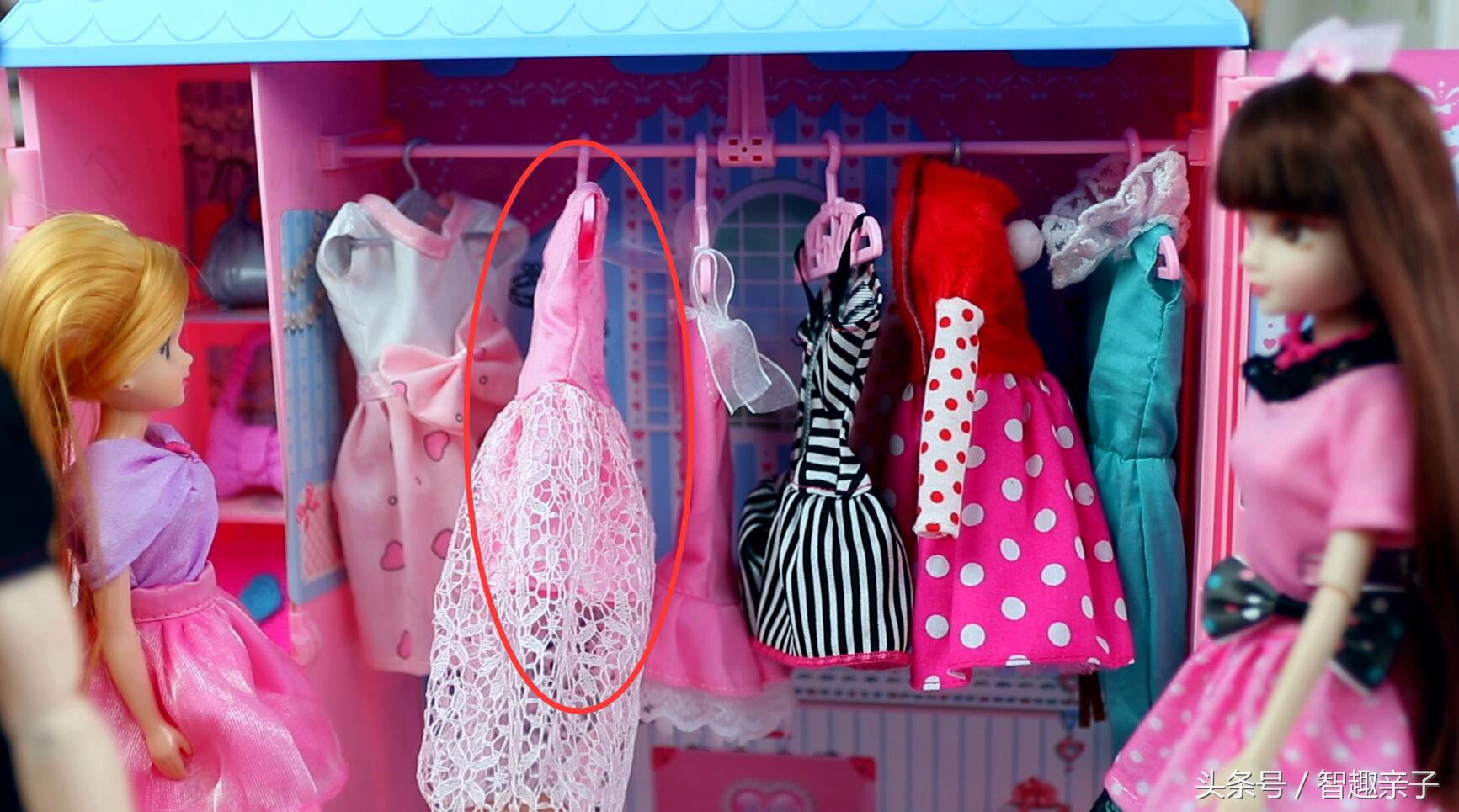 芭比娃娃过家家故事,芭比娃娃过圣诞节玩具故事