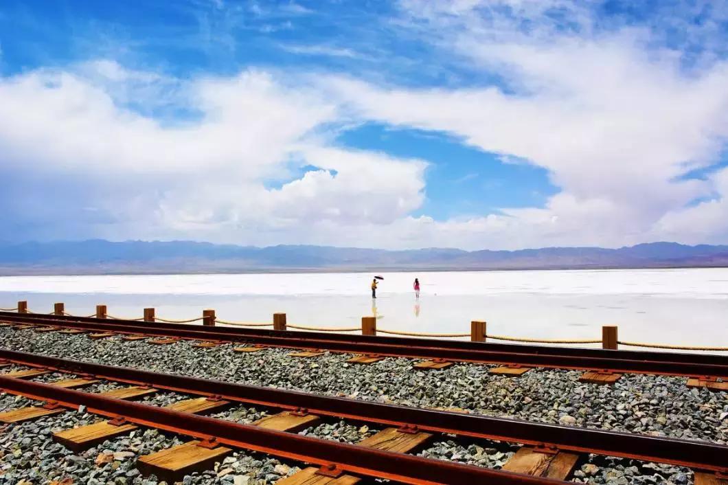 国内最值得自驾的7条绝美路线,自驾21条经典路线图