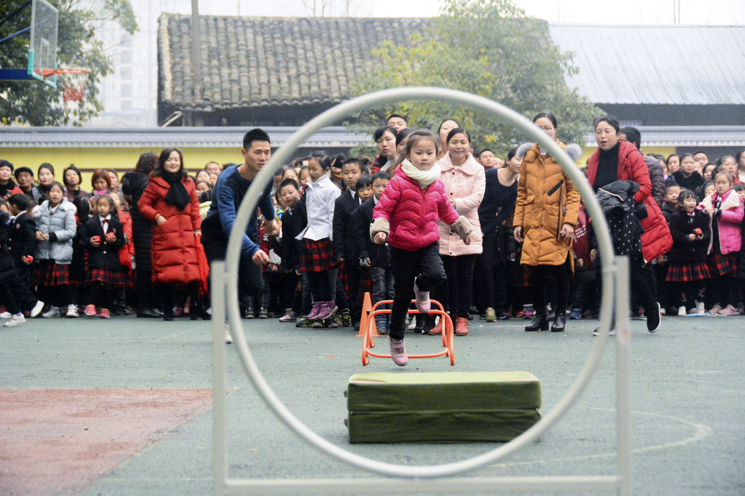冬季亲子运动会游戏大班,巴州三中运动会