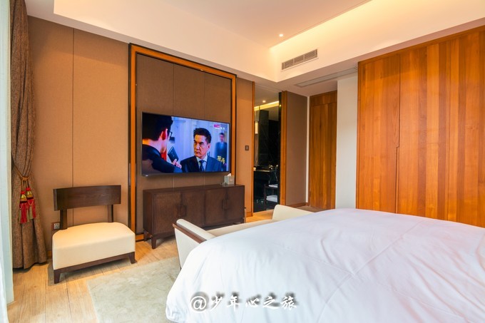 世界五大温泉胜地 (温泉旅游攻略全球六大最美温泉)