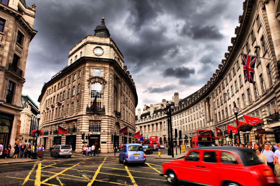 4.22E览电商|天猫联合菜鸟投上亿元设退货全程保障基金