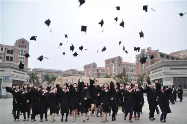 烙印|听说在武汉读大学的人都会得这种“病”