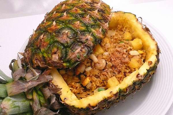 吃完菠萝后嘴巴太刺怎么解决,吃完菠萝嘴巴破了