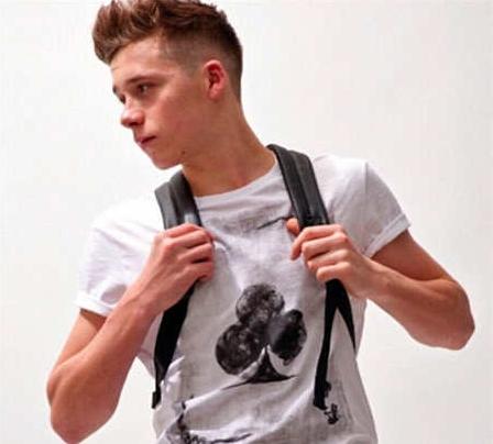 小贝大儿子与女友,小贝长子官宣订婚