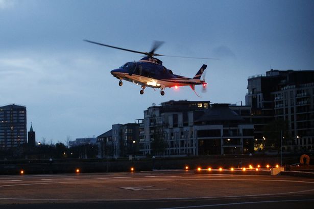 剑指巴萨！英超黑马核心获赛季最佳球员俯视众豪门！