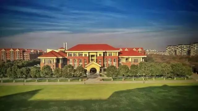 神一样的学校高考和中考都很惊艳,神一样的学校