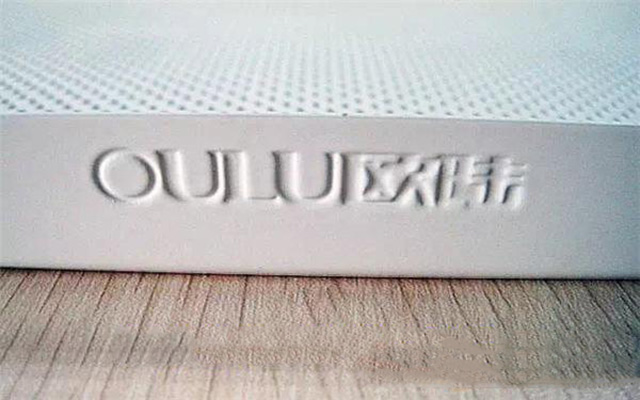 铝扣板怎么选最好,原来铝扣板改蜂窝大板