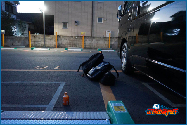 未满18能踢比赛吗,未满18岁可以踢业余联赛吗