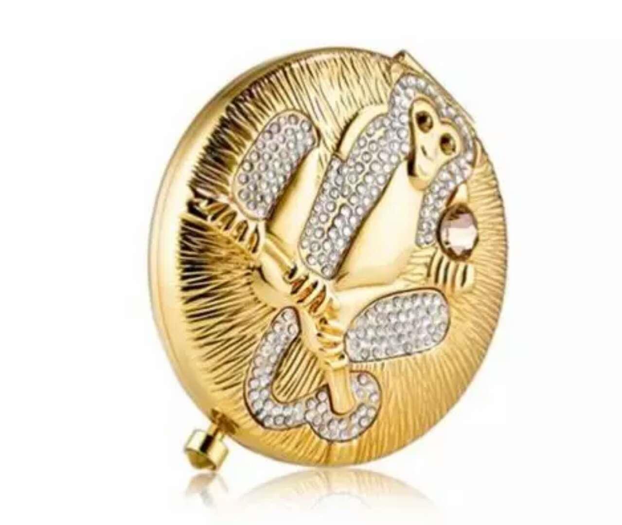 gucci和ysl有什么共同点,gucci狗年限定