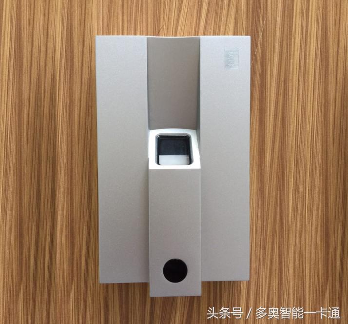 指纹锁与指静脉锁选哪个,指纹锁与指静脉锁哪个更灵敏